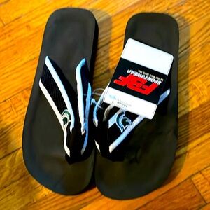 MSU Spartan flip flops